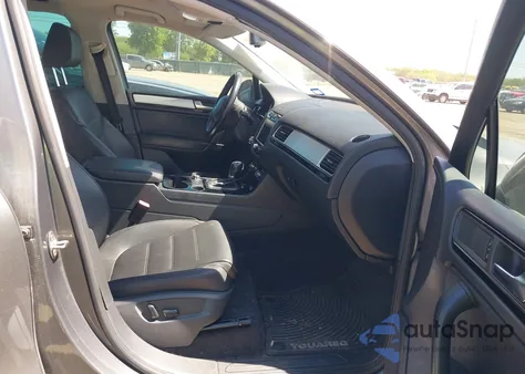 2011 Volkswagen Touareg V6 from USA, damaged, VIN WVGFF9BP7BD004979